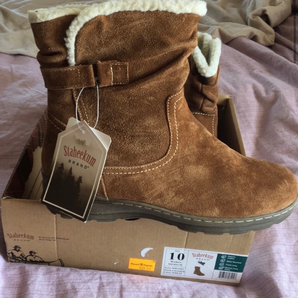 NWT Tan Leather Zipper Boots size 10